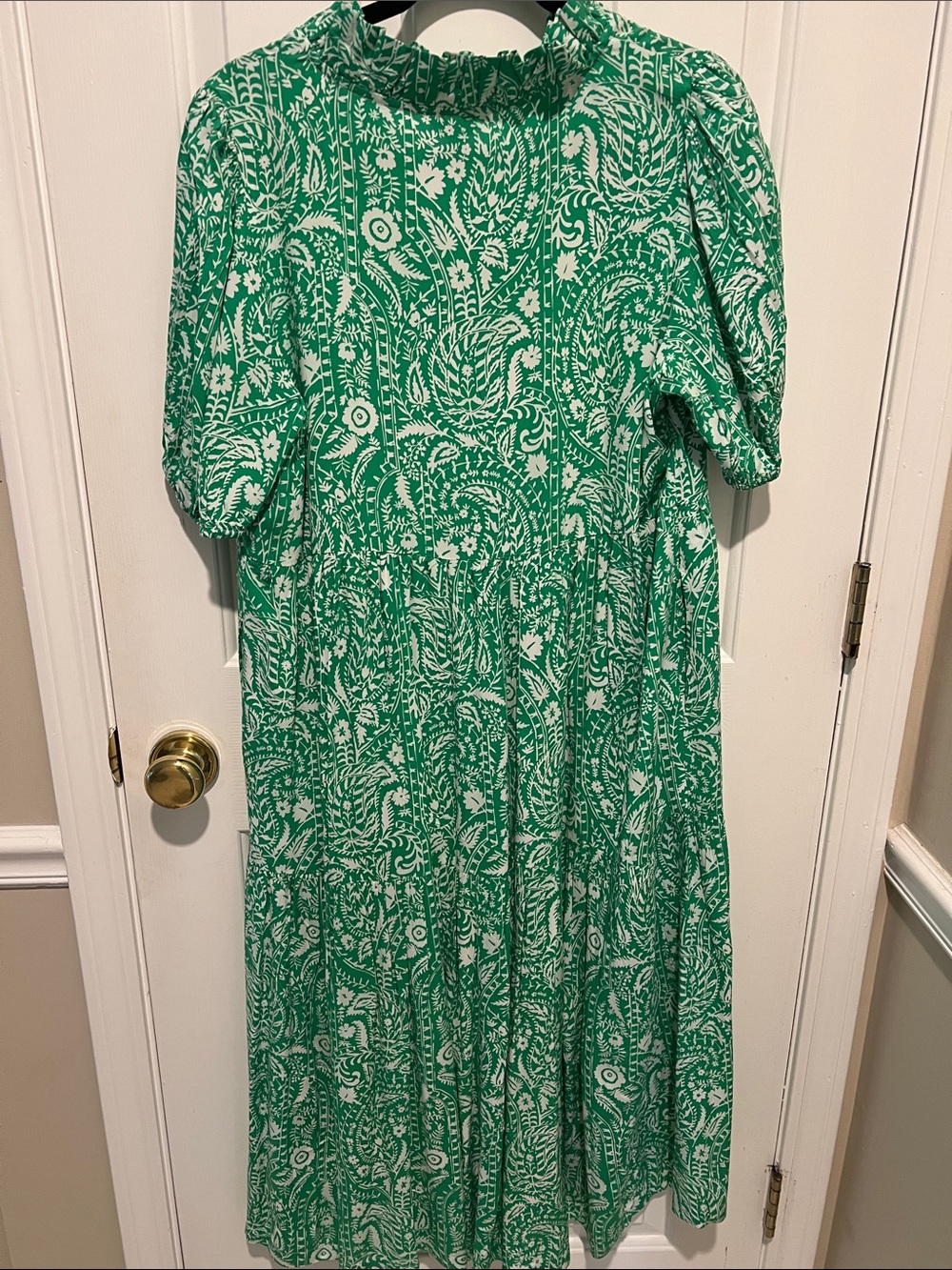 crown & ivy Green Paisley Print Midi Dress - Picture 3 of 7